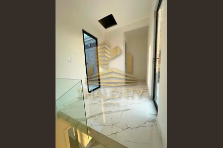 16_photo/94dcfa96e9.a9ad82c0a29b9a19-ATLAS-66a3cd03-6c0b-4f8b-a833-c6db6edaf038.jpg de casa à venda com 3 quartos, 138m² em Uberaba, Curitiba