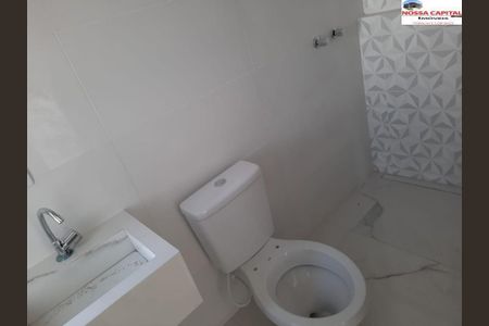 1_photo/94dcfa96e9.c69d1cf1a7775785-ATLAS-00577a33-d95d-4773-925e-3766c073ecc7.jpg de casa à venda com 3 quartos, 132m² em Uberaba, Curitiba