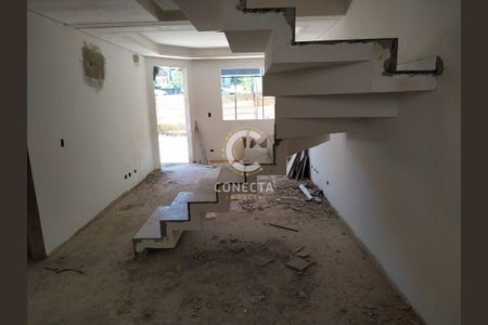 8_photo/94dcfa96e9.f53ab2ffa76f663e-ATLAS-25059e96-20c9-47fc-9704-974f0f20e280.jpg de casa à venda com 3 quartos, 130m² em Uberaba, Curitiba