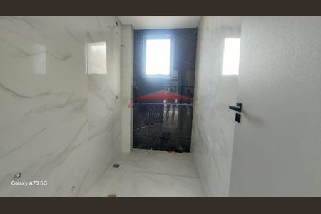 7_photo/94dcfa9727.d00588b39bb74d6d-ATLAS-945bca6b-27cd-4b14-b361-73c94135d655.jpg de casa à venda com 3 quartos, 114m² em Uberaba, Curitiba