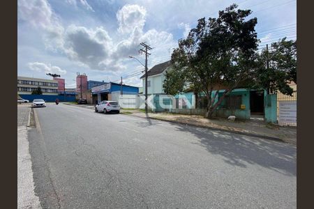 6_photo/94dcfa97eb.dc8bbd111761e841-ATLAS-8bc64da9-ae4d-4fb6-8d31-7262195d5ba6.jpg de casa à venda com 3 quartos, 90m² em Uberaba, Curitiba