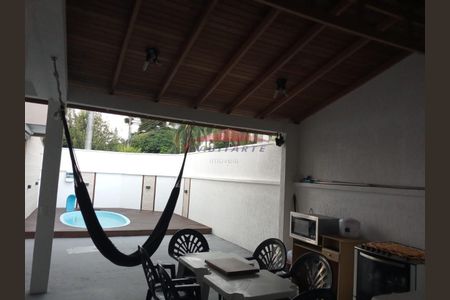 8_photo/94dcfa9831.3540367e7697d24d-ATLAS-19340adb-e788-4d8d-9f4d-285dfffce8a0.jpg de casa à venda com 3 quartos, 176m² em Uberaba, Curitiba