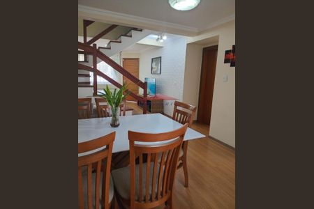 13_photo/94dcfa9831.3540367e7697d24d-ATLAS-dd0099c0-a94b-4c33-8c4e-6ca00233179e.jpg de casa à venda com 3 quartos, 176m² em Uberaba, Curitiba