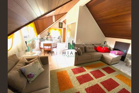 7_photo/94dcfa990d.6e53403f950fb4ab-ATLAS-23761ae1-bd6b-4363-92c2-eb616c4fda8d.jpg de casa à venda com 3 quartos, 192m² em Uberaba, Curitiba