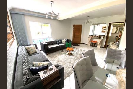 11_photo/94dcfa990d.6e53403f950fb4ab-ATLAS-70e0605d-0bcd-43fb-a858-fa8e0aa5c063.jpg de casa à venda com 3 quartos, 192m² em Uberaba, Curitiba