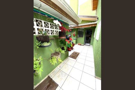 8_photo/94dcfa990d.6e53403f950fb4ab-ATLAS-784b1507-a350-4e3d-af01-7d01f9efb05d.jpg de casa à venda com 3 quartos, 192m² em Uberaba, Curitiba