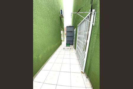 7_photo/94dcfa990d.6e53403f950fb4ab-ATLAS-92ea2b7b-986b-4c4d-b149-8cb86e383de5.jpg de casa à venda com 3 quartos, 192m² em Uberaba, Curitiba