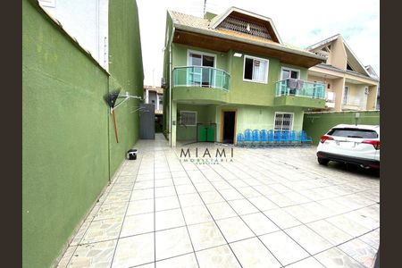 2_photo/94dcfa990d.6e53403f950fb4ab-ATLAS-b783f11f-5371-4a1f-acd2-826cecab12db.jpg de casa à venda com 3 quartos, 192m² em Uberaba, Curitiba