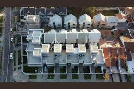 8_photo/94dcfa990d.6eb2b2eb464de51f-ATLAS-6b149b9b-66a9-47be-afa8-00f7e8f78faf.jpg de casa à venda com 3 quartos, 138m² em Uberaba, Curitiba