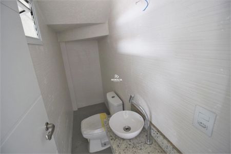 8_photo/94dcfa990d.831fd5555cf6a0d7-ATLAS-1f3fd509-280a-4854-82ec-23e8e7483cfb.jpg de casa à venda com 3 quartos, 150m² em Uberaba, Curitiba