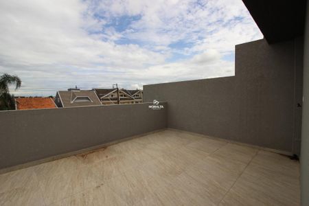 17_photo/94dcfa990d.831fd5555cf6a0d7-ATLAS-617fbced-20f4-4c2d-9cb9-de76d3ba2bb2.jpg de casa à venda com 3 quartos, 150m² em Uberaba, Curitiba