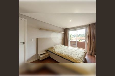 14_photo/94dcfa99c1.2866b196c2edf31d-ATLAS-19d4c9a6-e755-4e79-a313-48cd5f476e41.jpg de casa à venda com 3 quartos, 154m² em Uberaba, Curitiba