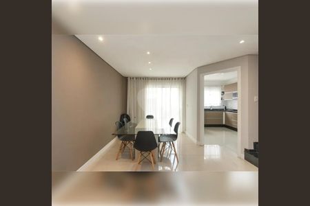 7_photo/94dcfa99c1.2866b196c2edf31d-ATLAS-b7b4e2b9-ce0e-4eff-b5f9-a727af4b9ec3.jpg de casa à venda com 3 quartos, 154m² em Uberaba, Curitiba