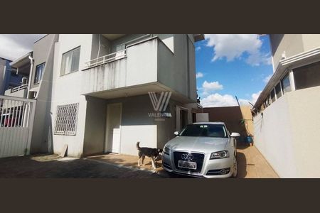 5_photo/94dcfa99dd.2fed7e95ddef69d8-ATLAS-27fab6e0-72f3-4241-ba3c-1e73200f7b40.jpg de casa à venda com 3 quartos, 98m² em Uberaba, Curitiba