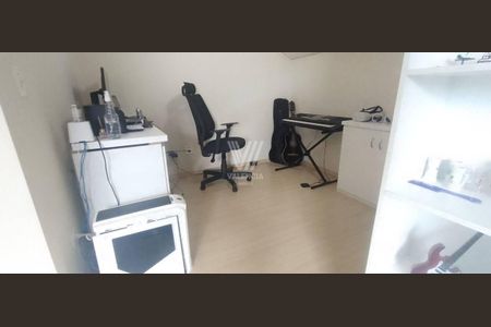 25_photo/94dcfa99dd.2fed7e95ddef69d8-ATLAS-b2256f40-1933-4ac9-b95c-371add4aa5a6.jpg de casa à venda com 3 quartos, 98m² em Uberaba, Curitiba