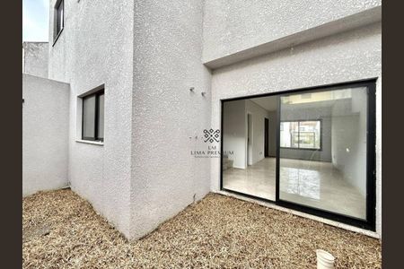 13_photo/94dcfa99e5.598c66e7e5047e83-ATLAS-2e0598f0-774a-4e1a-b57f-04a0adf3c731.jpg de casa à venda com 3 quartos, 110m² em Uberaba, Curitiba