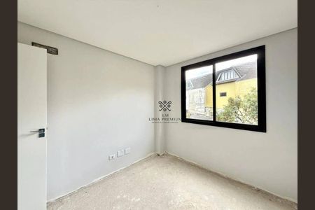 18_photo/94dcfa99e5.598c66e7e5047e83-ATLAS-57a331a9-4702-49bf-a85f-9c537707d151.jpg de casa à venda com 3 quartos, 110m² em Uberaba, Curitiba