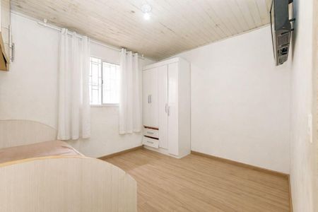 11_photo/94dcfa9a21.01e58fe0f594459a-ATLAS-46a3d309-6bc7-4e05-8d7f-b760e9653704.jpg de casa à venda com 4 quartos, 147m² em Uberaba, Curitiba