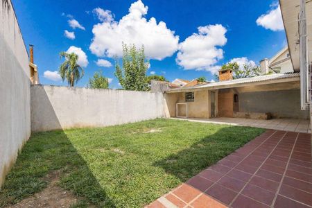 39_photo/94dcfa9a21.01e58fe0f594459a-ATLAS-e0ae2ed3-1798-4bfe-8352-3d3a382dcc49.jpg de casa à venda com 4 quartos, 147m² em Uberaba, Curitiba