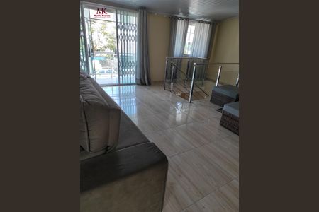 29_photo/94dcfa9a43.588d4a7fb74764b6-ATLAS-e0dd3bc6-06de-444a-bdf1-88ac6010e646.jpg de casa à venda com 4 quartos, 315m² em Uberaba, Curitiba