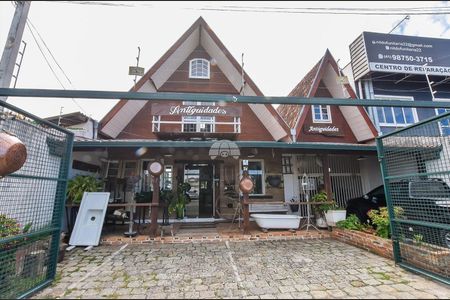 2_photo/94dcfa9ac1.df2406aa61ba3211-ATLAS-d47803b6-69da-470e-9619-85d4477efce5.jpg de casa à venda com 3 quartos, 200m² em Uberaba, Curitiba