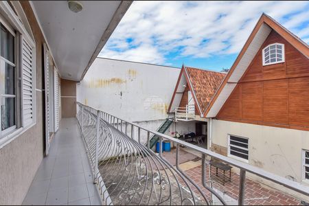 15_photo/94dcfa9ac1.df2406aa61ba3211-ATLAS-e17b6c59-5586-406f-b2ee-94356c12ae27.jpg de casa à venda com 3 quartos, 200m² em Uberaba, Curitiba