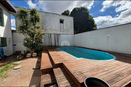 5_photo/94dcfa9b05.242163829a78200a-ATLAS-253c6597-7d96-42db-84e1-e28ba0025e1f.jpg de casa à venda com 4 quartos, 350m² em Uberaba, Curitiba