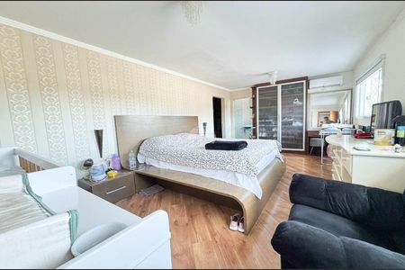 20_photo/94dcfa9b05.242163829a78200a-ATLAS-3427f794-8b4f-4e83-aefd-7c0f31ee2e01.jpg de casa à venda com 4 quartos, 350m² em Uberaba, Curitiba