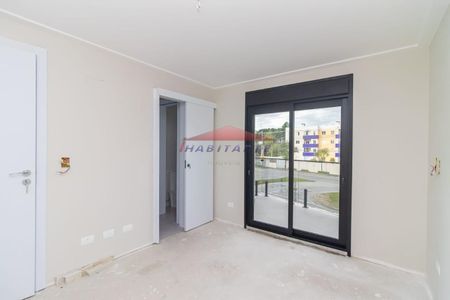 17_photo/94dcfa9b0d.3d07f6ac8c867d31-ATLAS-1821f4de-b697-4f02-a962-1c6c48b2aeaf.jpg de casa à venda com 4 quartos, 180m² em Uberaba, Curitiba