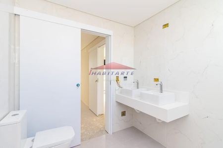 37_photo/94dcfa9b0d.3d07f6ac8c867d31-ATLAS-4655c793-fb2f-4d5b-bdc3-8a48110f36e3.jpg de casa à venda com 4 quartos, 180m² em Uberaba, Curitiba