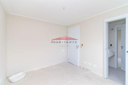 18_photo/94dcfa9b0d.3d07f6ac8c867d31-ATLAS-a0401c9e-92d1-4b5c-88dd-9907021f2c1d.jpg de casa à venda com 4 quartos, 180m² em Uberaba, Curitiba