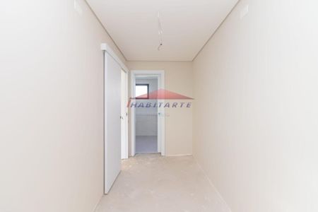 34_photo/94dcfa9b0d.3d07f6ac8c867d31-ATLAS-b1d4e6ed-bb8a-4c4a-9096-ef36b19e0c7e.jpg de casa à venda com 4 quartos, 180m² em Uberaba, Curitiba