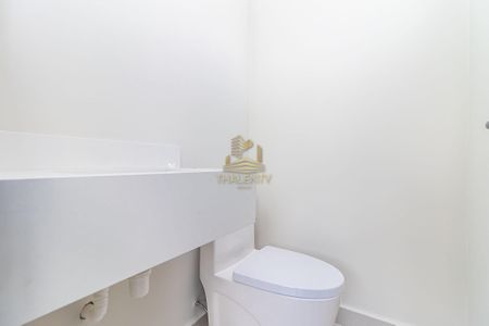 7_photo/94dcfa9b0d.f593c65414f33db3-ATLAS-2fb91a55-5373-4a11-a475-d35638b5ea90.jpg de casa à venda com 4 quartos, 180m² em Uberaba, Curitiba