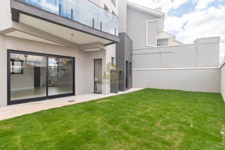 13_photo/94dcfa9b0d.f593c65414f33db3-ATLAS-c4fcb015-62d1-48e8-89a0-37064b8282e4.jpg de casa à venda com 4 quartos, 180m² em Uberaba, Curitiba