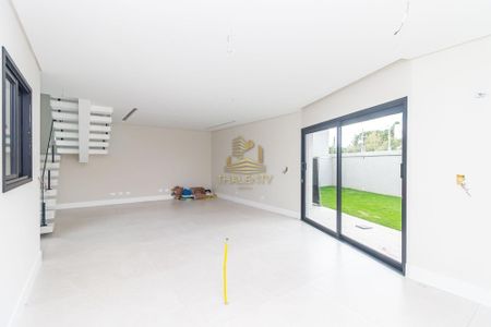 11_photo/94dcfa9b0d.f593c65414f33db3-ATLAS-d0a61407-c4f8-42d2-8811-dcc5df65b4b9.jpg de casa à venda com 4 quartos, 180m² em Uberaba, Curitiba