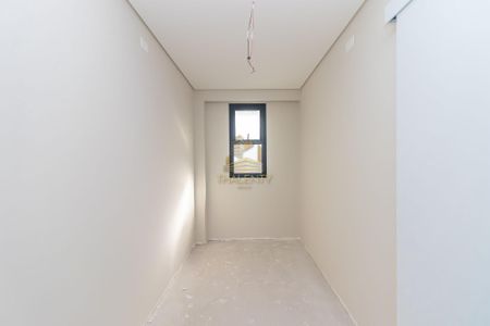 19_photo/94dcfa9b0d.f593c65414f33db3-ATLAS-d66fa05f-4f43-4249-bcdd-2c30bc509872.jpg de casa à venda com 4 quartos, 180m² em Uberaba, Curitiba