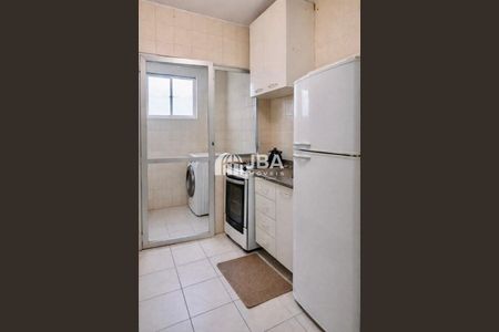 3_photo/94dcfa9b25.c2535f1bbf2a2e17-ATLAS-29cf5054-b275-42e0-83ec-0a378c1d8307.jpg de apartamento à venda com 3 quartos, 55m² em Uberaba, Curitiba