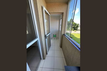 7_photo/94dcfa9b65.7d663be3f83da00a-ATLAS-35f422e3-a362-4dc5-b6a0-fd3048fb1399.jpg de apartamento para alugar com 3 quartos, 60m² em Uberaba, Curitiba