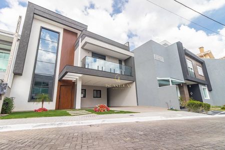 5_photo/94dcfa9b75.215c301729c84c64-ATLAS-6ec68fb8-e3ff-4e1a-8840-3b383a37e54a.jpg de casa à venda com 4 quartos, 180m² em Uberaba, Curitiba