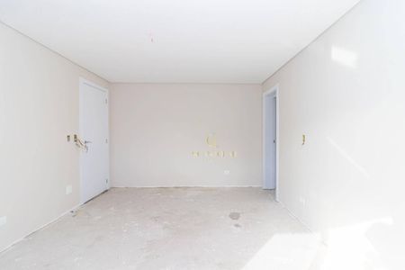 42_photo/94dcfa9b75.215c301729c84c64-ATLAS-8a3c8355-5257-4b2f-9caa-f2d22c8ded94.jpg de casa à venda com 4 quartos, 180m² em Uberaba, Curitiba