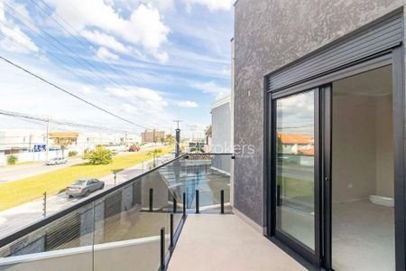 18_photo/94dcfa9b75.ab41e4e09fc2bc48-ATLAS-70503de2-3626-4260-9ae6-216db9cd454a.jpg de casa à venda com 4 quartos, 180m² em Uberaba, Curitiba