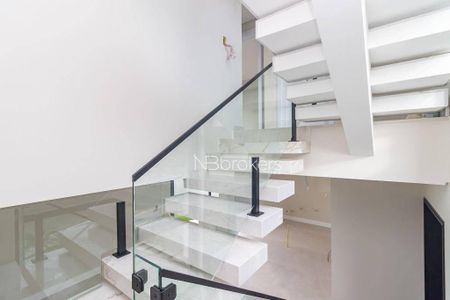 6_photo/94dcfa9b75.ab41e4e09fc2bc48-ATLAS-887bef84-2623-4e18-870b-9636723115d7.jpg de casa à venda com 4 quartos, 180m² em Uberaba, Curitiba