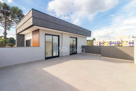 40_photo/94dcfa9b75.ab41e4e09fc2bc48-ATLAS-88dd9958-a70a-41e4-b6f1-4791c750f455.jpg de casa à venda com 4 quartos, 180m² em Uberaba, Curitiba