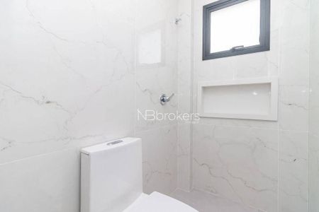 12_photo/94dcfa9b75.ab41e4e09fc2bc48-ATLAS-90e3fbbf-61ef-4099-9481-4662346c81b4.jpg de casa à venda com 4 quartos, 180m² em Uberaba, Curitiba