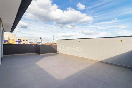 42_photo/94dcfa9b75.ab41e4e09fc2bc48-ATLAS-f4c51146-eb5f-4ff1-9a96-3043149e233f.jpg de casa à venda com 4 quartos, 180m² em Uberaba, Curitiba