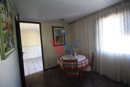 20_photo/94dcfa9bf7.edf2212802869f81-ATLAS-d70b09a1-de91-4760-8272-6193c869340b.jpg de casa à venda com 4 quartos, 131m² em Uberaba, Curitiba