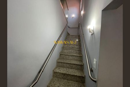 3_photo/94dcfa9d8d.c3f00cfadba54684-ATLAS-d04e5e82-be06-438c-ac77-d45a4fb17498.jpg de casa à venda com 4 quartos, 221m² em Uberaba, Curitiba