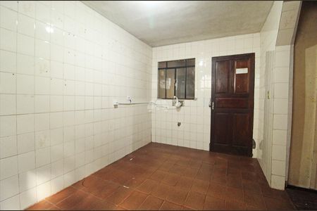 4_photo/94dcfa9ddd.ccfee957a0edc138-ATLAS-58f1663c-b93c-4488-8acb-23b2a7fc3bc5.jpg de casa para alugar com 3 quartos, 70m² em Uberaba, Curitiba