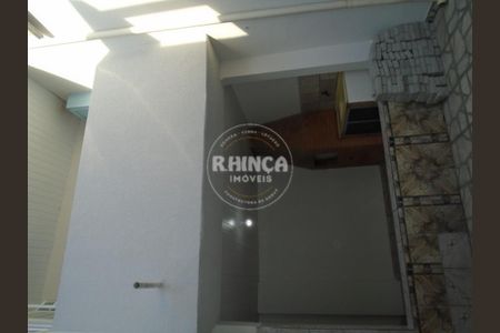 16_photo/94dcfa9e0d.1c5845dead7872b3-ATLAS-5c67d2da-729d-48c4-97fe-41702970105a.jpg de casa à venda com 3 quartos, 160m² em Uberaba, Curitiba