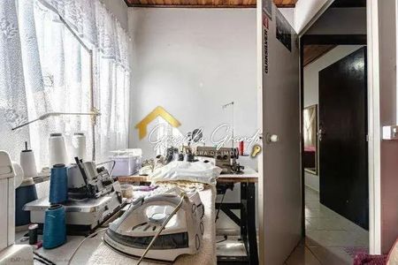 27_photo/94dcfa9e77.80b8539caa4e34c3-ATLAS-24d0f574-10e1-49bf-9442-cc497725a81c.jpg de casa à venda com 4 quartos, 194m² em Uberaba, Curitiba